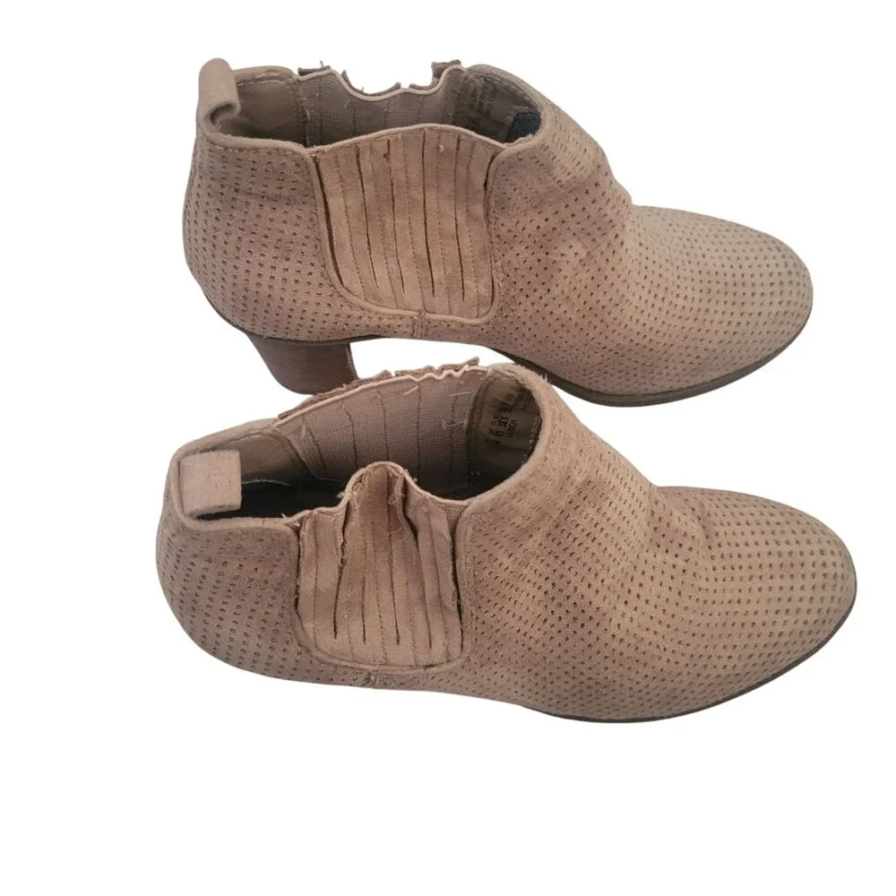 Tan Perforated Suede Ankle Boots With Block Heels & Elastic Side Panels Size 8.5